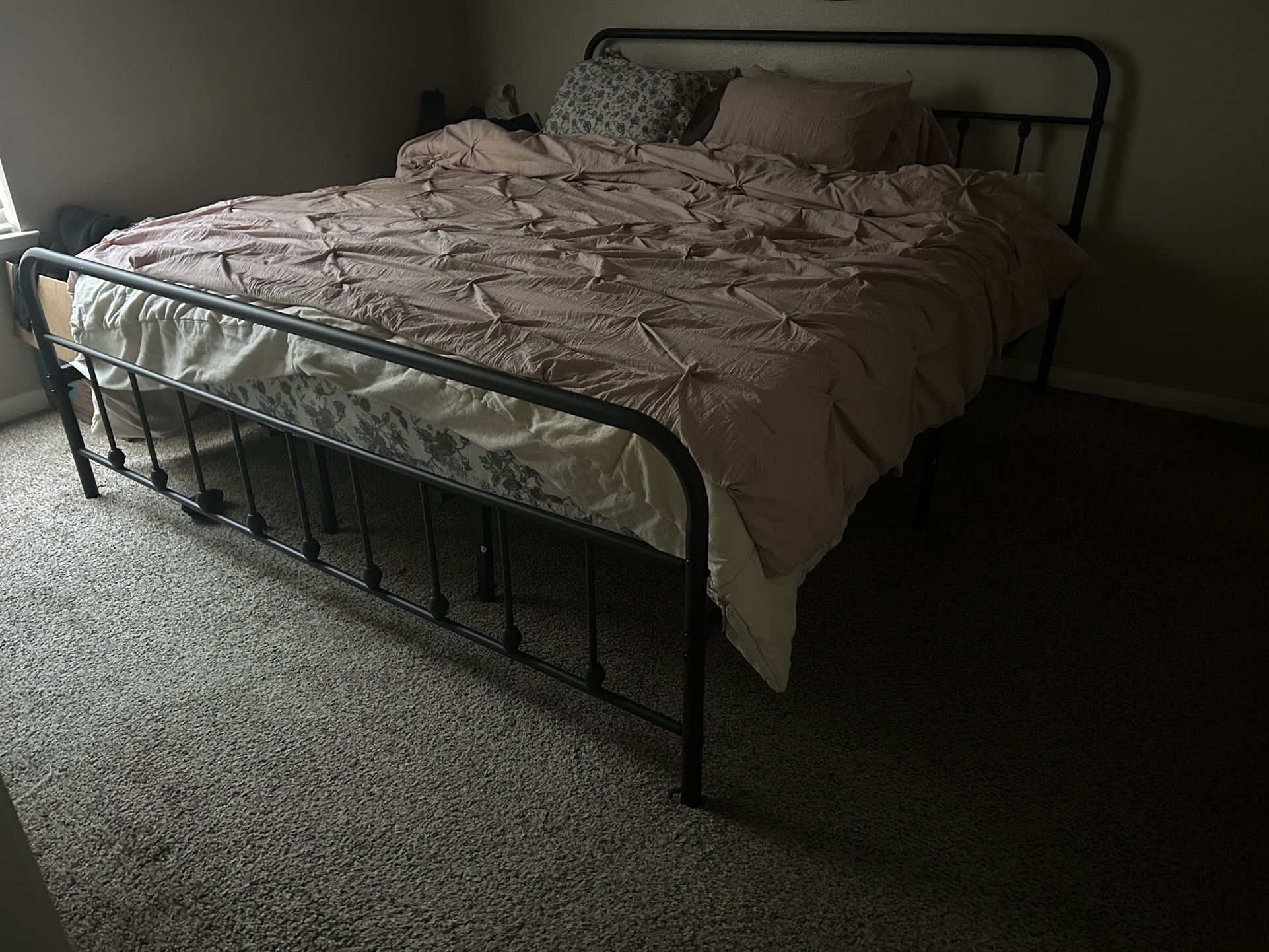 Cal King bed