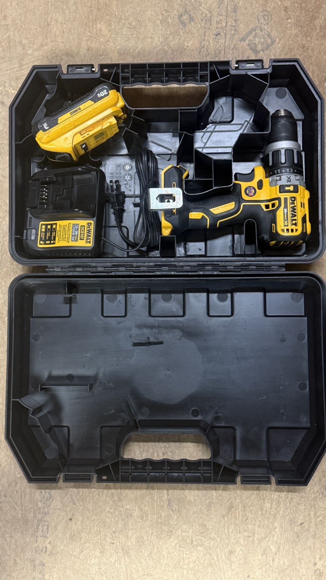 Dewalt XR 20v Hammer Drill 2 Speed