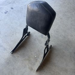 Dyna Passenger Back Rest Sissybar