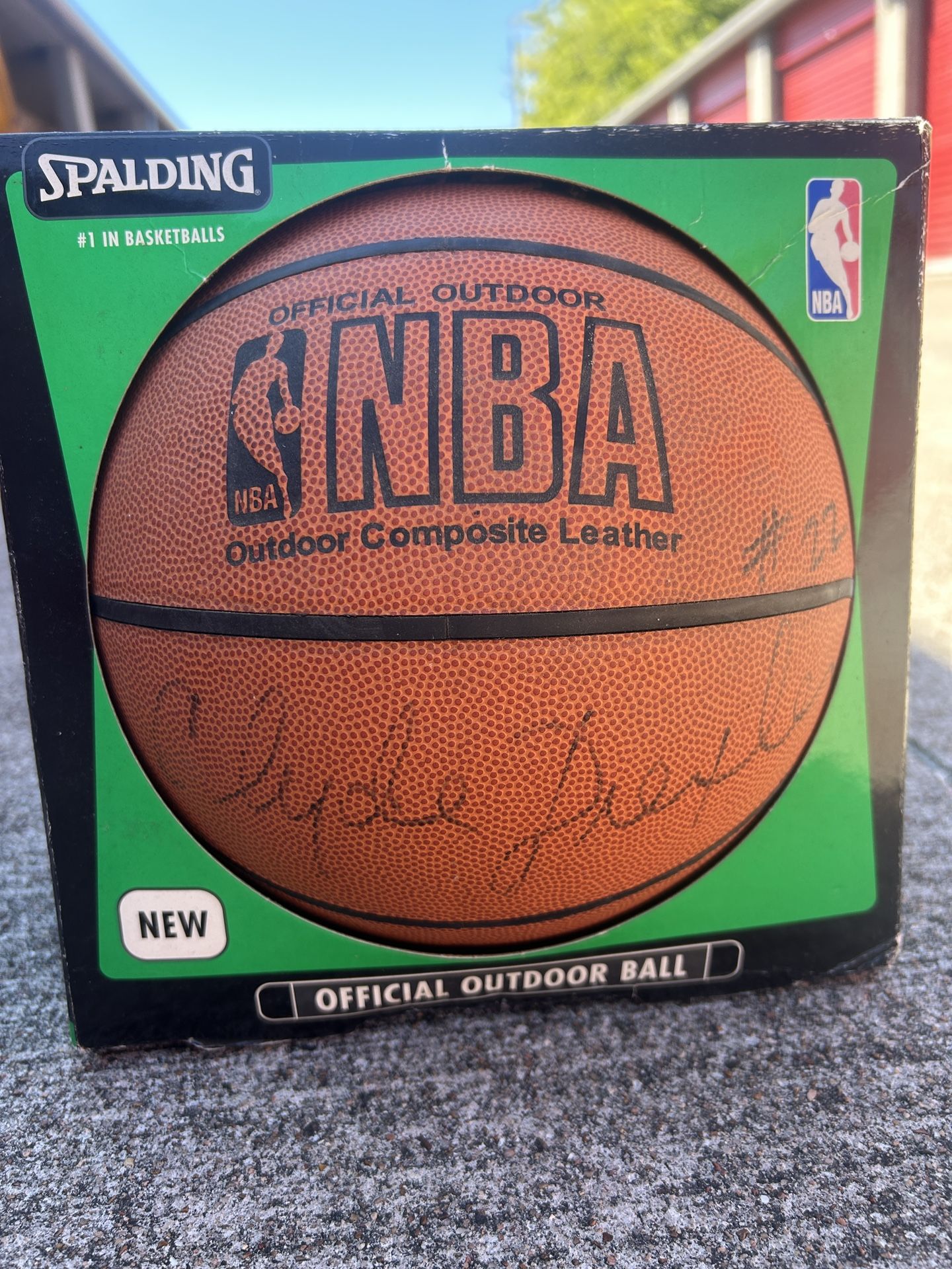 Signed Clyde Drexler Basketball