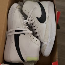 Nike Blazer Mid '77 GS 