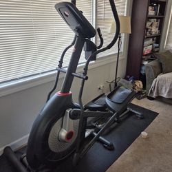 Schwinn 470 Elliptical 