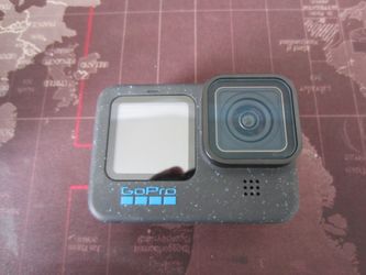 Gopro Hero 12 Black with some accessories