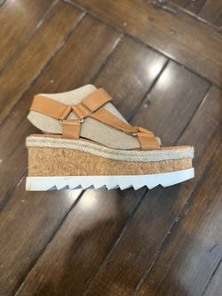 Marc Fisher - Women's Platform Sandals