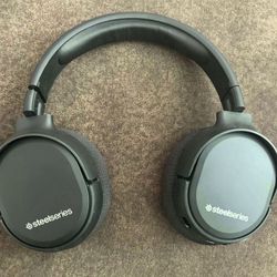 SteelSeries Arctis 1 Wireless Gaming Headset