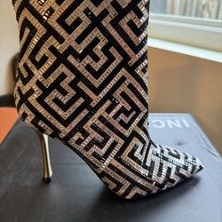 Brand new women shoes