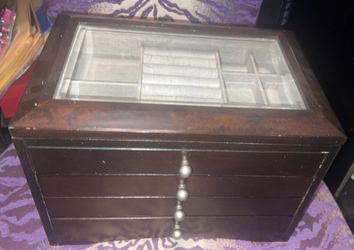 Beautiful Big Wood jewelry box