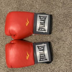 boxing gloves 