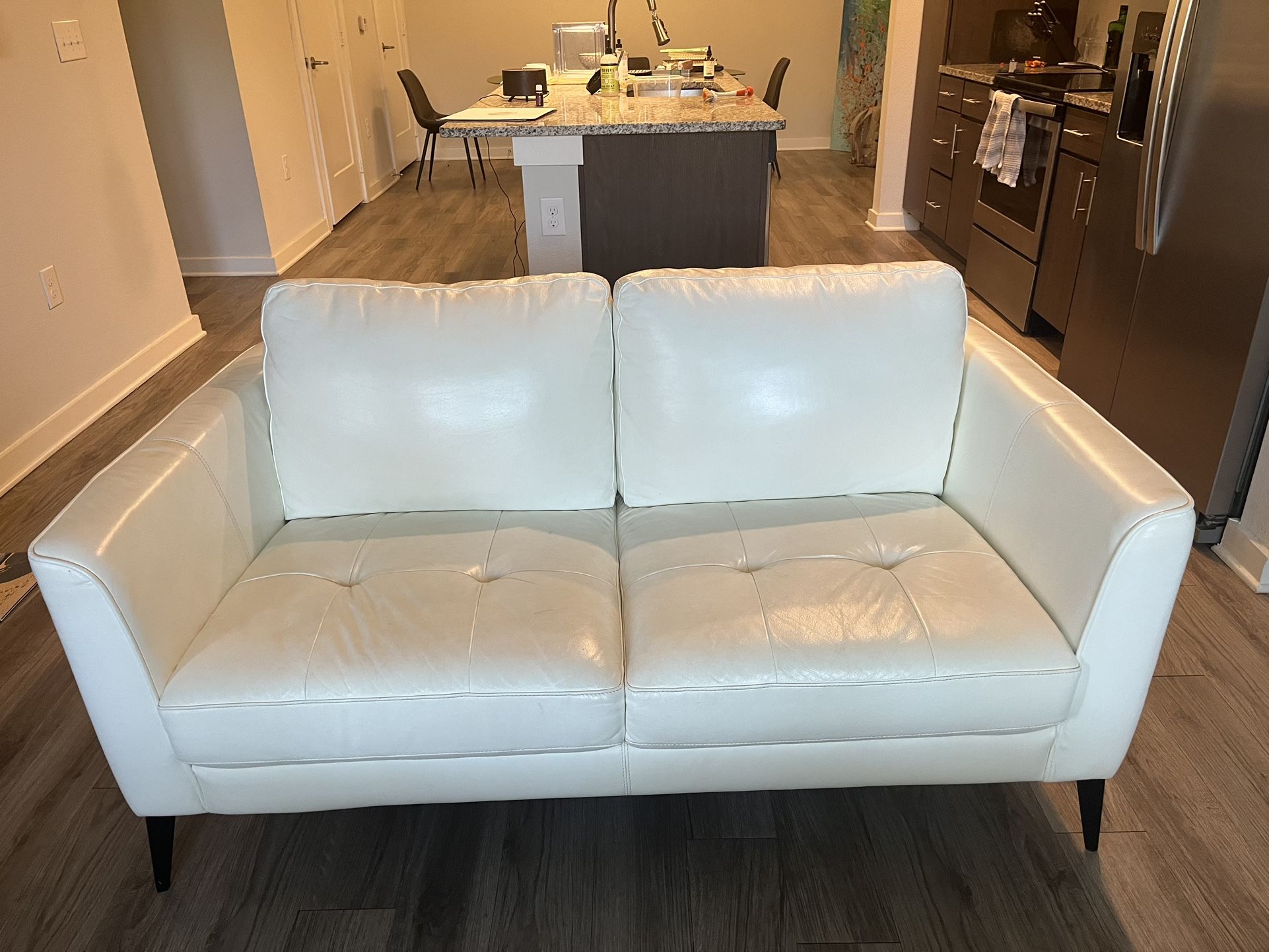 Sofia Vergara White loveseat And Chaise Lounge Set