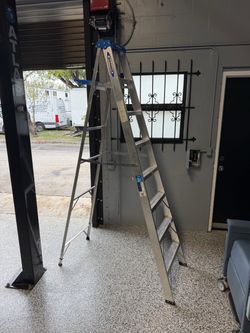 8  foot ladder