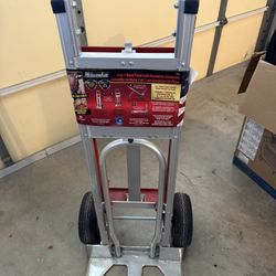 4-in-1 Hand Truck with Noseplate Extension Carretilla de Mano 4 en 1 con Extensión De Placa 3 S00 Lb. Capocity 45° Incline Capacidad a 45° 