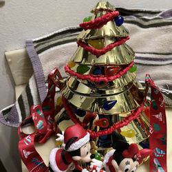 Disney Parks Mickey/ Minnie Light Up Gold Christmas Tree Popcorn Holder. 25 Bucks. 