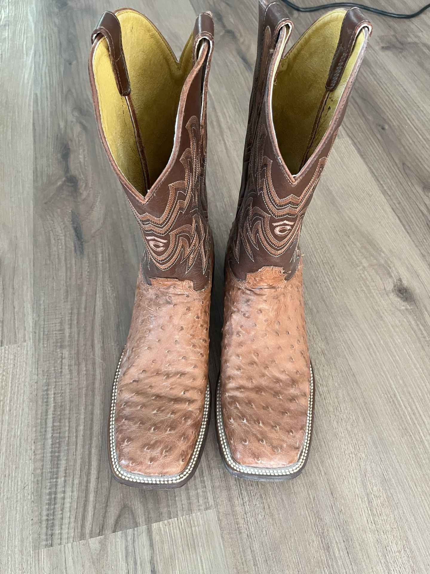 Calendars Ostrich Skin Boots 11 1/2D. Cowboy Boots