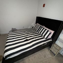 Suede Button Bed Set