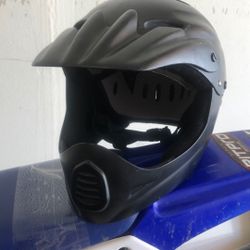 Box Helmet Size 58-62 Cm 