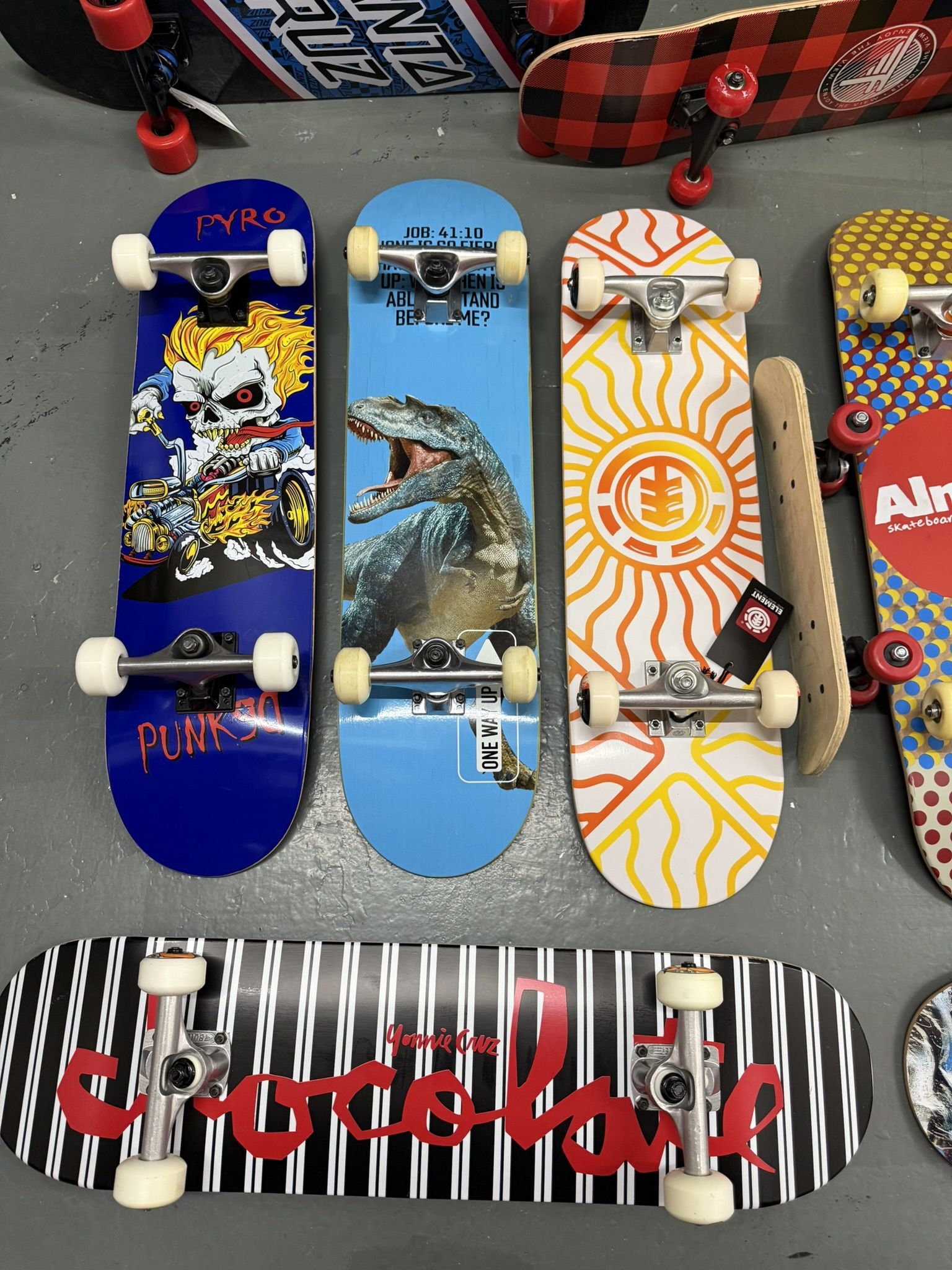 Custom And Prebuilt Skateboard