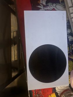 Selling Xbox series s and it has 1t  of storage