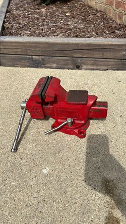 Columbian D44 1/2 Inch Bench Vise