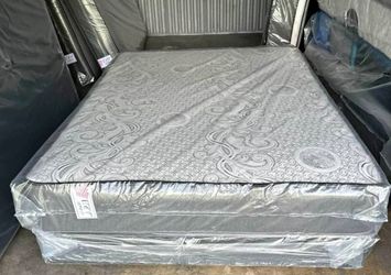 New Queen Size Mattress Regular with Box Spring Set Innerspring Mattress Bed 10"