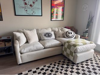 LIVING SPACES COUCH/ SOFA