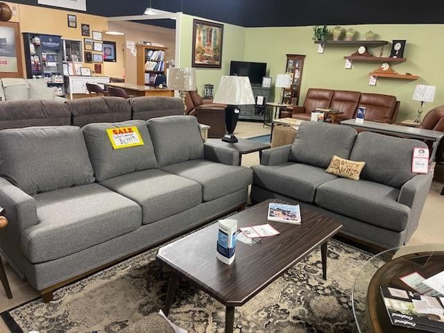 Sofa/ Loveseat Set