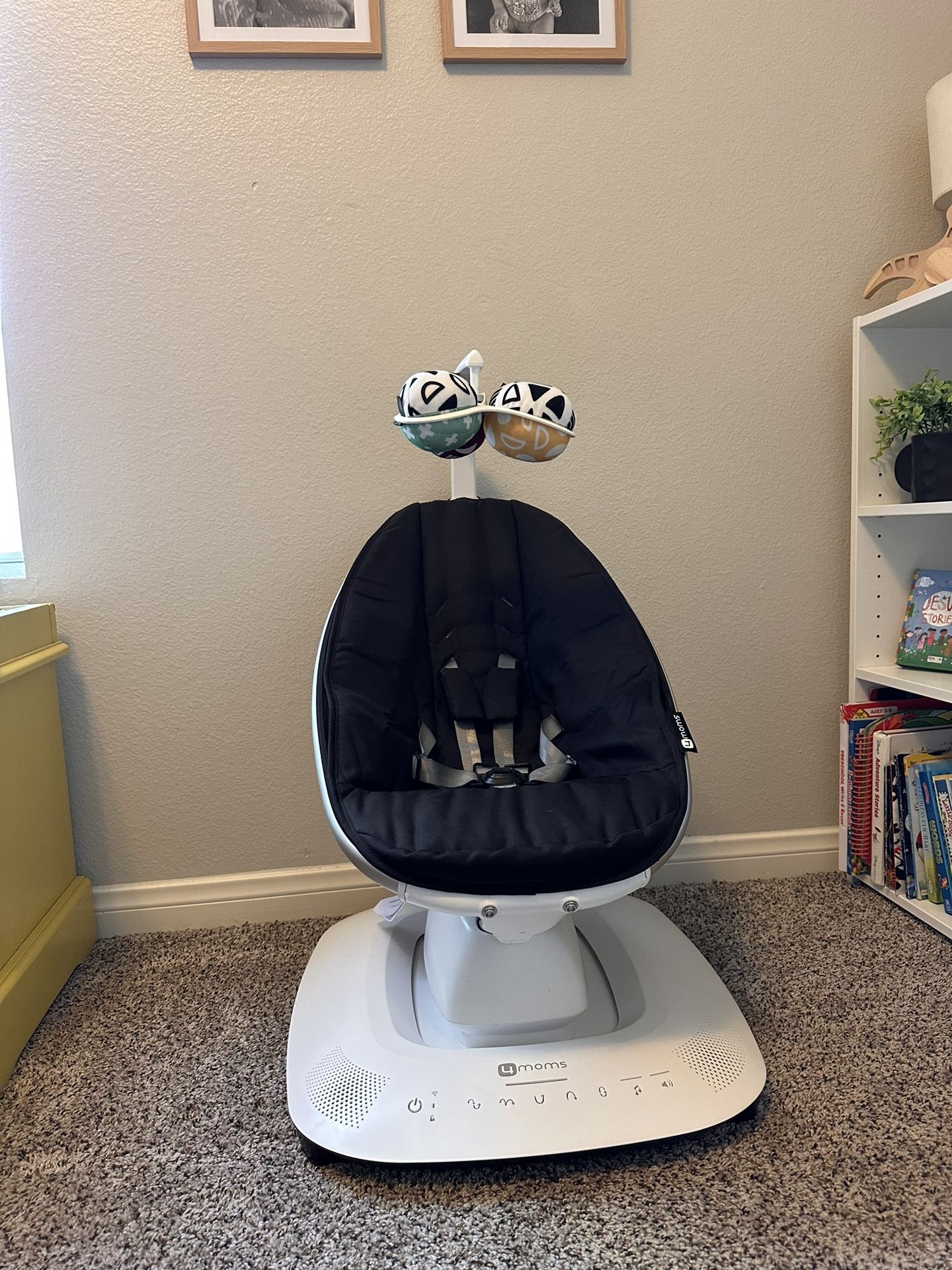 4moms MamaRoo Multi-Motion Baby Swing