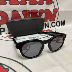 Meta Oakley HSTN Smart Sunglasses w/ Charger Case 11060797