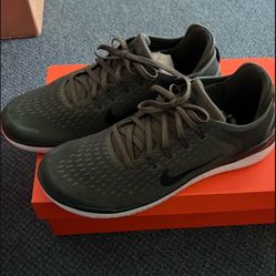 Nike Free Run Size 11 Green 