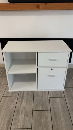 Storage cabinet