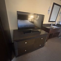 Tv Stands, Desks, Dressers, Lamps $29