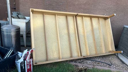 Free wood or therapy table