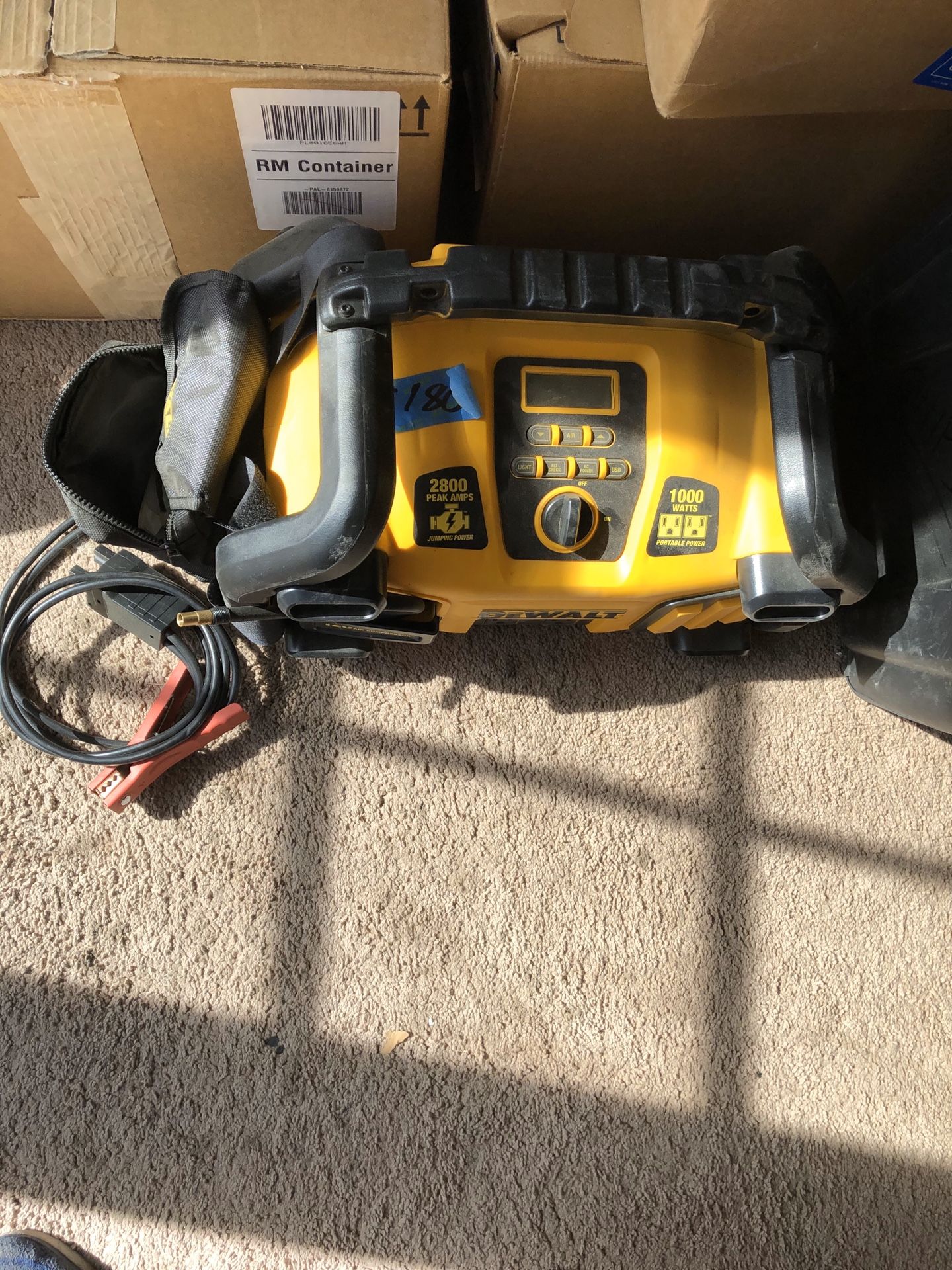 DEWALT 2800 Peak Amp Jump Starter 1000Watt Power Inverter with Digital Compressor for Sale in
