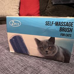 Self-massage brush for cats