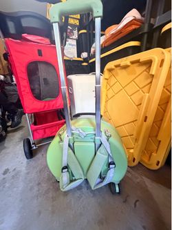 Cat/Dog Carrier with rolling wheels