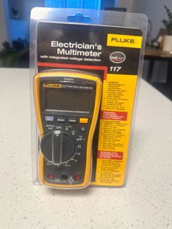 Fluke 117 Electrician's Multimeter