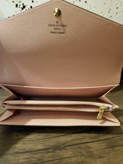 Brown Louis Vuitton Zippy WALLET for Sale in Brooklyn, NY - OfferUp