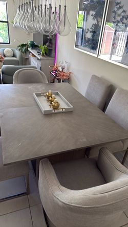 Dinning Table