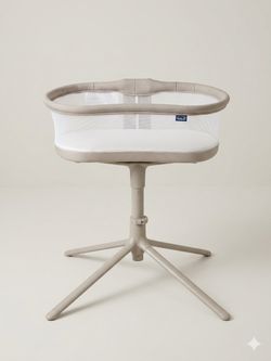 HALO Bassinest Standard Swivel Sleeper Bassinet - Excellent Condition - Like New