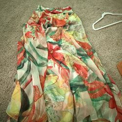 Woman’s Size 0 White House Black Market Skirt New 