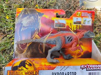 Jurassic World Extreme Damage Pyroraptor