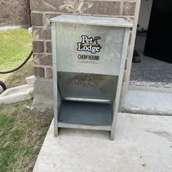 Pet Feeder 