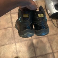 Jordan 11 Gamma  Blues 