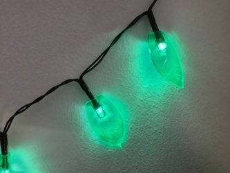 Green leaf string lights