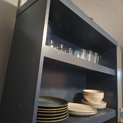 Kitchen Cabinet W Storage 