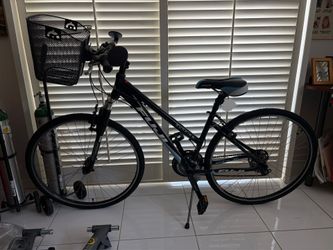 FUJI Women’s 16” Hybrid Trail Bike Excellent Condition