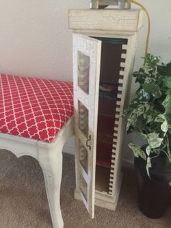 Shelf - small shelf