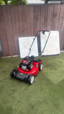 Craftsman M250 160-cc 21" Self-Propelled Gas Push Lawn Mower