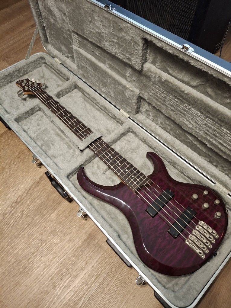 Ibanez BTB 5-String Bass