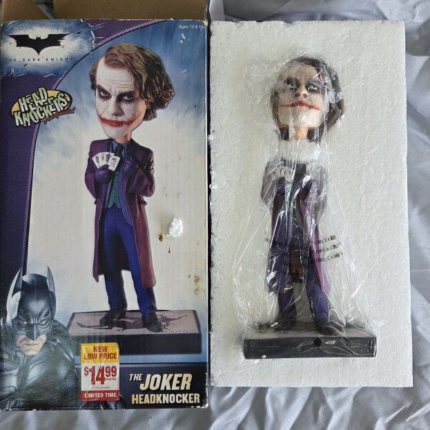 NECA The Joker The Dark Knight Bobble Head Knocker Bobblehead