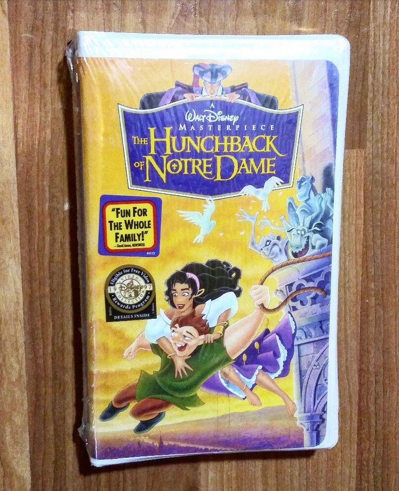 Brand New Sealed Disney's The Hunchback of Notre Dame (VHS, 1997) Clamshell